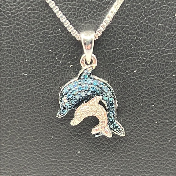 1/10 CTW BLUE & WHITE DIAMOND DOLPHIN PENDANT IN STERLING ON 16” STERLING CHAIN - Picture 3 of 8